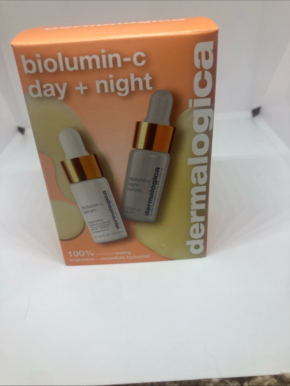dermalogica Biolumin-C Day + Night Set - Orange and Cream Packaging - Picture 6 of 6